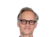 23/01/2026 – COMMENT BFMTV SE REINVENTE POUR REDEVENIR LA REFERENCE DE L’INFORMATION ?