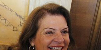 2023 – UN CAFE AVEC… HÉLÈNE PILICHOWSKI – ÉDITORIALISTE POLITIQUE