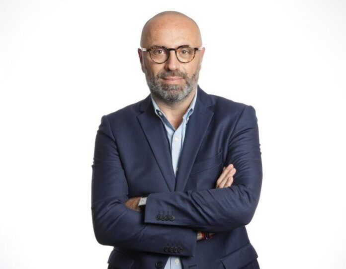 NICOLAD MAVIEL